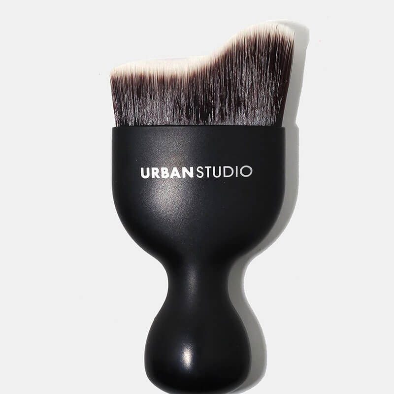 product_img_06 Kabuki Contour Brush- Black